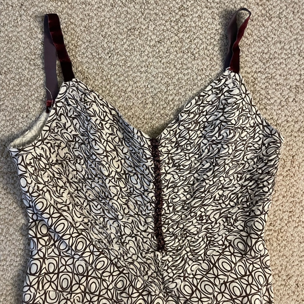 Stylish Black and White Patterned Women's Top